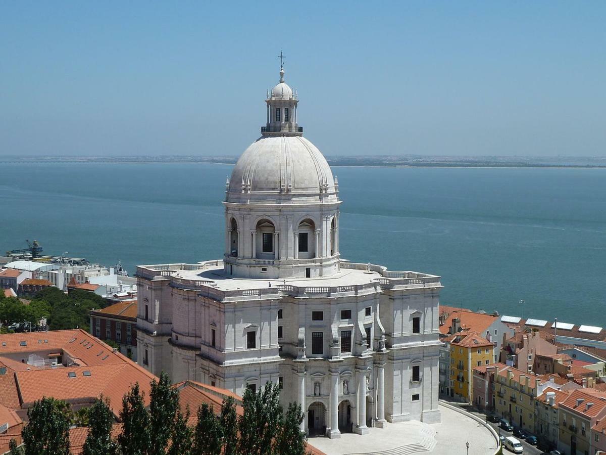 Апартаменты River View Balcony - Historic Center ! Лиссабон Экстерьер фото